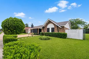 409 Southlake Dr, Forney, TX 75126 - Photo 2