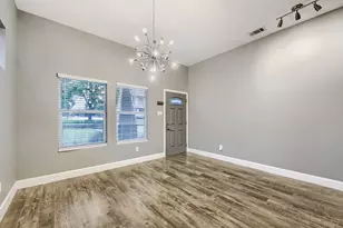 210 W Oak St, Mansfield, TX 76063 - Photo 14