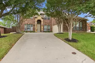 2305 Trickling Creek Dr, Garland, TX 75041 - Photo 2