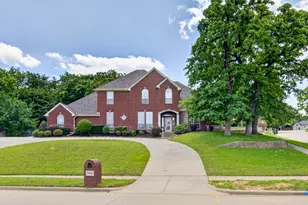 2416 Park Run Dr, Arlington, TX 76016 - Photo 1