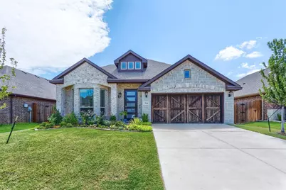 204 Garden Grove Drive, Waxahachie, TX 75165 - Photo 1