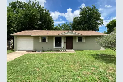 829 Sunnybrook Drive, Burleson, TX 76028 - Photo 1