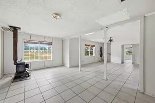 356 Farney Rd, Golinda, TX 76655 - Photo 4