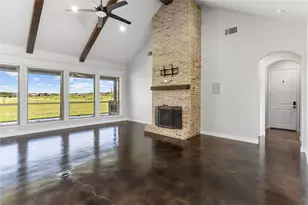 377 Russell Ln, Weatherford, TX 76087 - Photo 6
