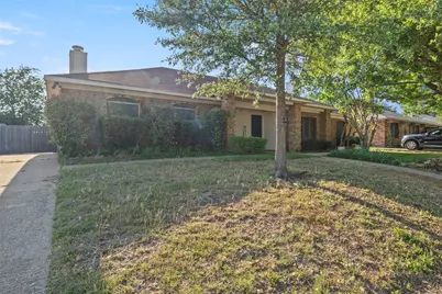 2909 Post Oak Drive, Euless, TX 76039 - Photo 1