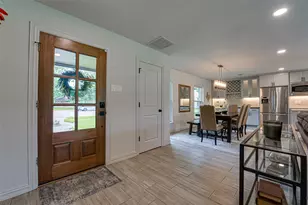 14254 Coral Harbour Ct, Farmers Branch, TX 75234 - Photo 2