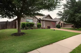 107 Manor Ln, Waxahachie, TX 75165 - Photo 38