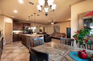 107 Manor Ln, Waxahachie, TX 75165 - Photo 10