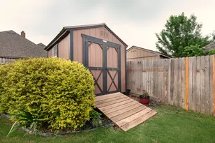 107 Manor Ln, Waxahachie, TX 75165 - Photo 34