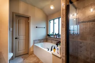 107 Manor Ln, Waxahachie, TX 75165 - Photo 22