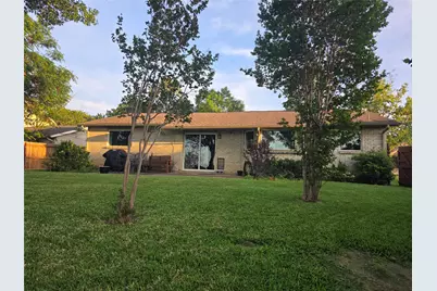 608 Shelmar Drive, Euless, TX 76039 - Photo 4
