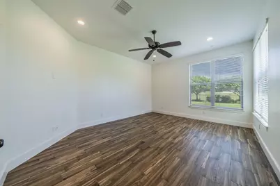 100 Helton Drive, Granbury, TX 76049 - Photo 14