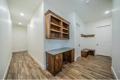 100 Helton Drive, Granbury, TX 76049 - Photo 16