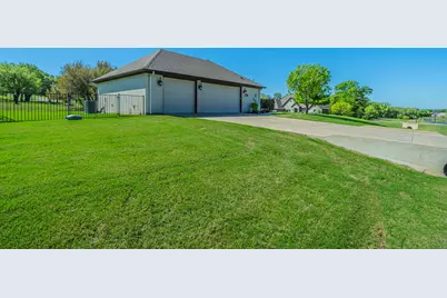 100 Helton Drive, Granbury, TX 76049 - Photo 20