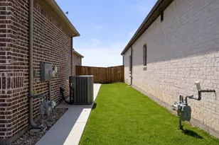 1073 Fleetwood Dr, Justin, TX 76247 - Photo 32