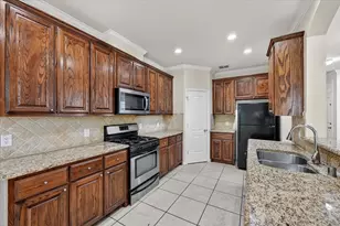 2304 Janna Way, Carrollton, TX 75006 - Photo 8