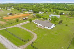 621 Co Rd 484, Stephenville, TX 76401 - Photo 2