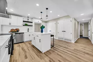 7618 Christie Ln, Dallas, TX 75249 - Photo 14
