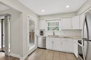5335 Bent Tree Forest Dr, Dallas, TX 75248 - Photo 10