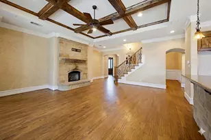 7713 Silverleaf Dr, North Richland Hills, TX 76182 - Photo 12
