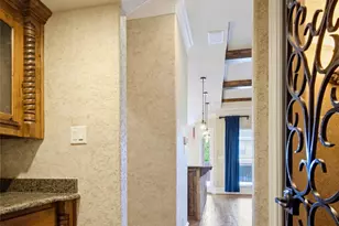 7713 Silverleaf Dr, North Richland Hills, TX 76182 - Photo 10