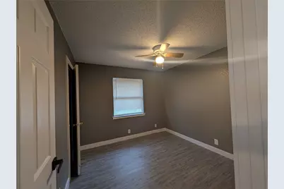 6709 Ridgecrest Court, Fort Worth, TX 76133 - Photo 10