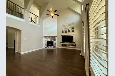 509 Lomax Lane, Fort Worth, TX 76131 - Photo 4