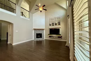 509 Lomax Ln, Fort Worth, TX 76131 - Photo 4
