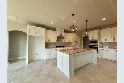 509 Lomax Lane, Fort Worth, TX 76131 - Photo 8