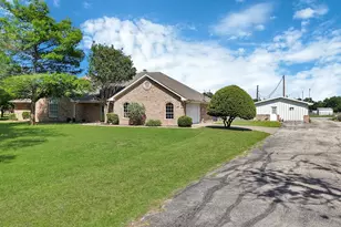1815 Newport Rd, Weatherford, TX 76086 - Photo 2