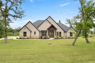 105 Clayton Xing, Springtown, TX 76082 - Photo 1