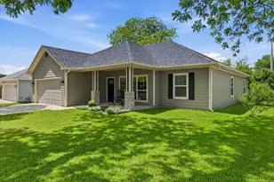 1125 Oxford St, River Oaks, TX 76114 - Photo 1