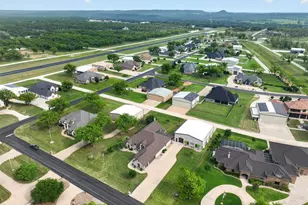 4103 King Air Ct, Granbury, TX 76049 - Photo 2