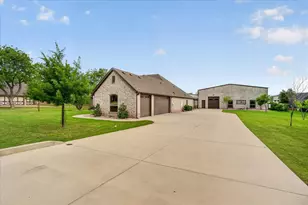 4103 King Air Ct, Granbury, TX 76049 - Photo 40