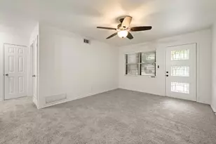 1710 Western Park Dr, Dallas, TX 75211 - Photo 4