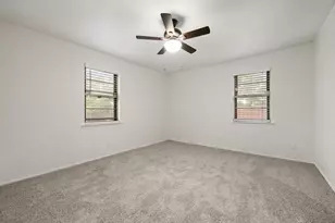 1710 Western Park Dr, Dallas, TX 75211 - Photo 16