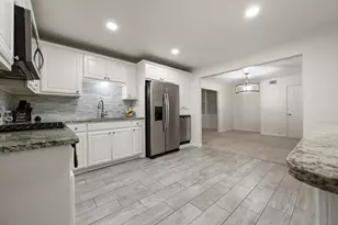 1710 Western Park Dr, Dallas, TX 75211 - Photo 12