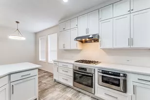 1502 Angel Falls Dr, Frisco, TX 75036 - Photo 10
