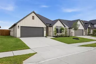 4628 Commack Dr, Fort Worth, TX 76135 - Photo 2