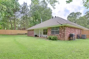 110 Peggy Ruth Dr, Longview, TX 75605 - Photo 2