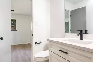 400 Brookhollow Cir, DeSoto, TX 75115 - Photo 12
