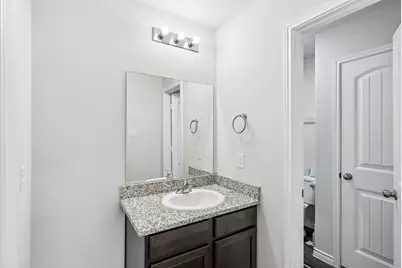 5725 Willamette Drive, Fort Worth, TX 76119 - Photo 10