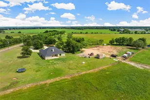 638 County Rd 337, Rosebud, TX 76570 - Photo 34