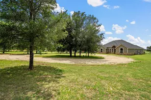 638 County Rd 337, Rosebud, TX 76570 - Photo 2