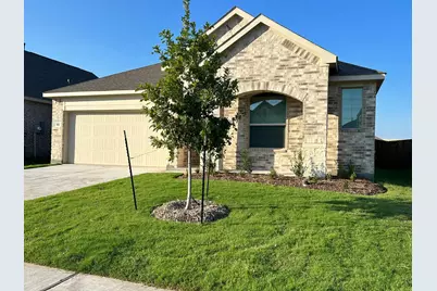 812 Black Hawk Drive, Princeton, TX 75407 - Photo 2