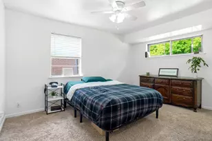 889 Jerry Ln, Bedford, TX 76022 - Photo 10