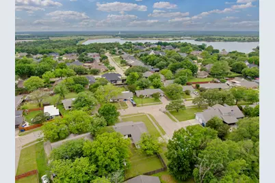 1104 Williamsburg Drive, Ennis, TX 75119 - Photo 30