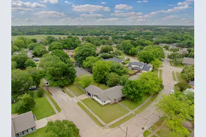 1104 Williamsburg Drive, Ennis, TX 75119 - Photo 32