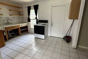 205 Hallvale Dr, White Settlement, TX 76108 - Photo 8