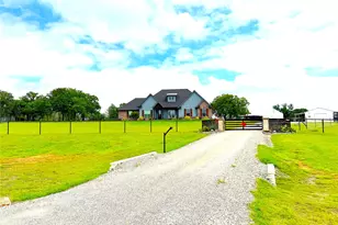 229 Oak Tree Ct, Poolville, TX 76487 - Photo 40